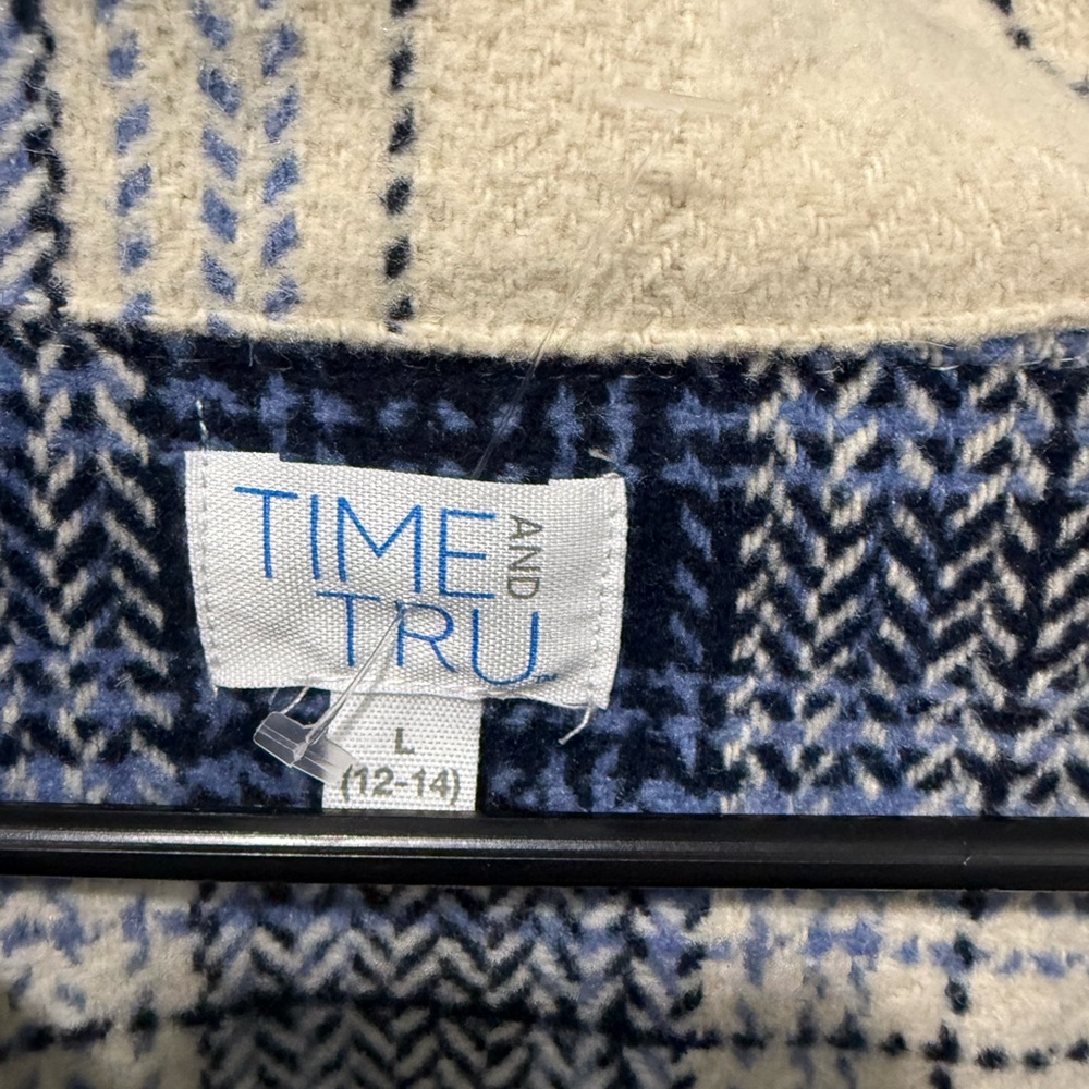 Womens time and tru shacket size large - Picture 2 of 4